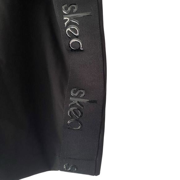 Skea NWTs Black Winter Skirt Zipper Logo Thinsulate size 6 - Picture 4 of 9